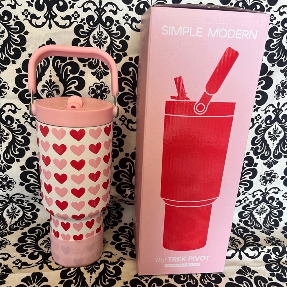Simple Modern Valentines Day 2024 30oz pivot trek